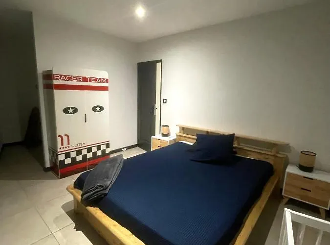 شقة T2 Arenes نيم